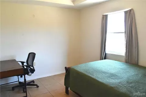 Bedroom - 712 E Vfw Ave, Elsa, TX 78543 photo 3 of 4