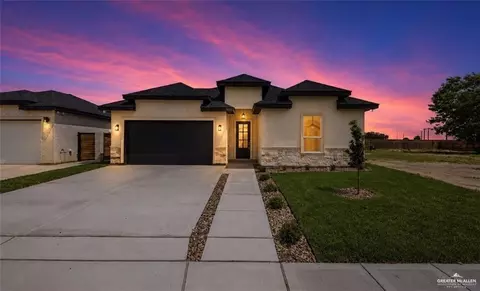900 Magnolia St, Mission, TX 78573