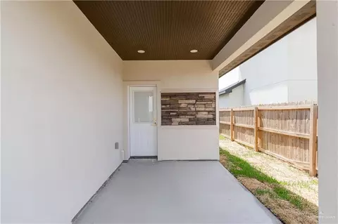 Exterior - 2911 E Q Ave, Hidalgo, TX 78557 photo 4 of 4