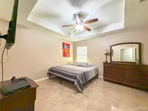 Bedroom - 905 E Scurlock Dr, Pharr, TX 78577 photo 1 of 4