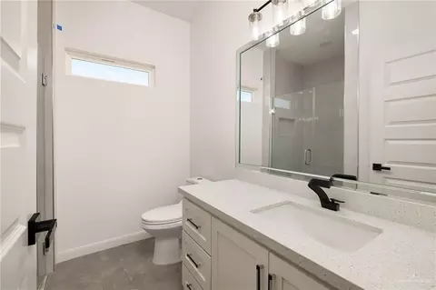 Bath - 422 Reef Rd, Donna, TX 78537 photo 2 of 2