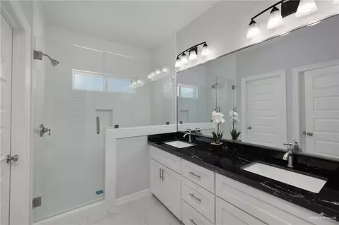 Bath - 1203 Encino Ave, Pharr, TX 78577 photo 1 of 2