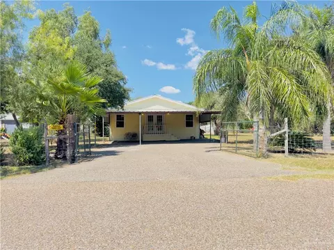 29163 Lincoln Ave, Hargill, TX 78549