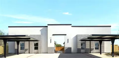 616 Mountain Rd #5B, Mission, TX 78573