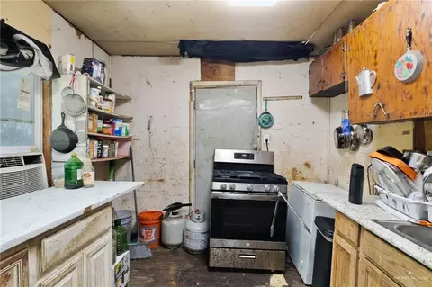 Kitchen - 225 W Dicker Rd W, Pharr, TX 78577 photo 1 of 1