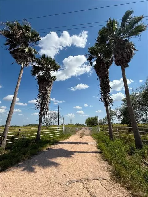 153 Private Rd, Encino, TX 78353 photo 6