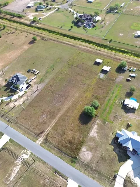 209 N J Hernandez St, Progreso, TX 78596 photo 12