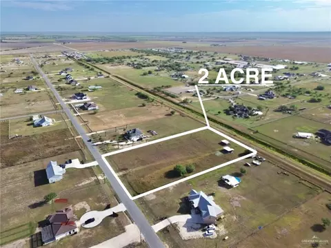 209 N J Hernandez St, Progreso, TX 78596 photo 2