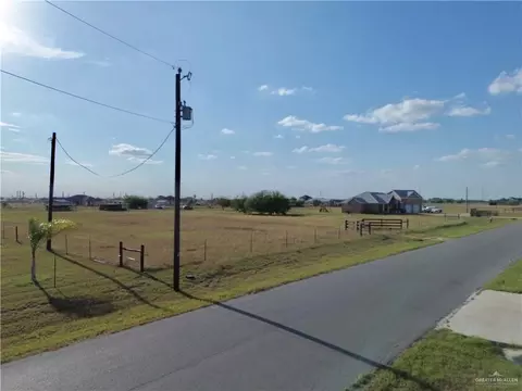 209 N J Hernandez St, Progreso, TX 78596 photo 5