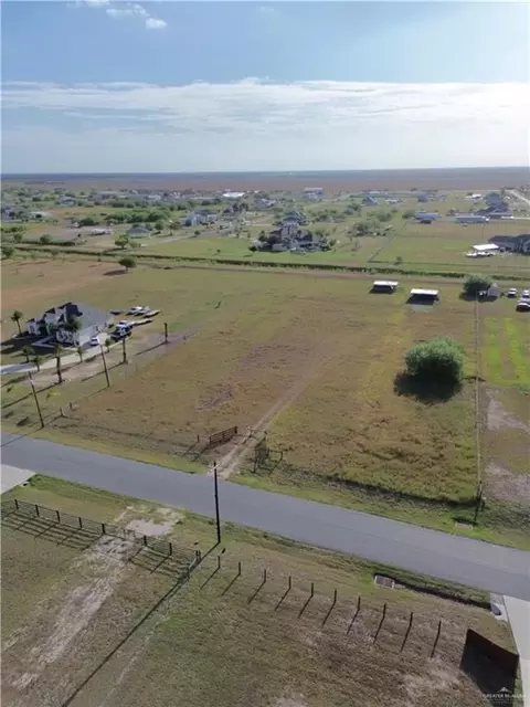 209 N J Hernandez St, Progreso, TX 78596 photo 13