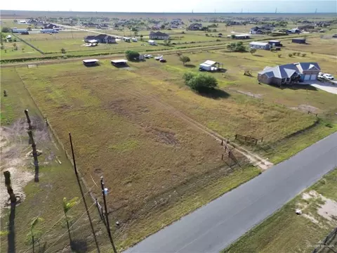 209 N J Hernandez St, Progreso, TX 78596 photo 6