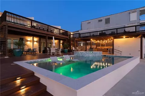 5705 Laguna Cir S #1, South Padre Island, TX 78597