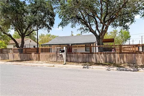 Exterior - 141 E Lee St, Pharr, TX 78577 photo 2 of 5