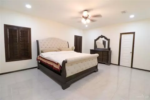 Bedroom - 208 Esperanza Ave, Mission, TX 78574 photo 3 of 3