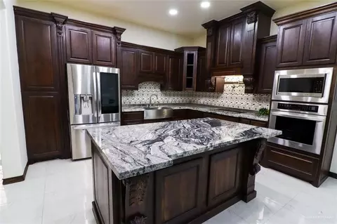 Kitchen - 208 Esperanza Ave, Mission, TX 78574 photo 1 of 2