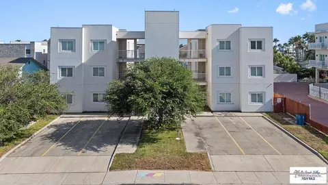 126 E Atol St, South Padre Island, TX 78597