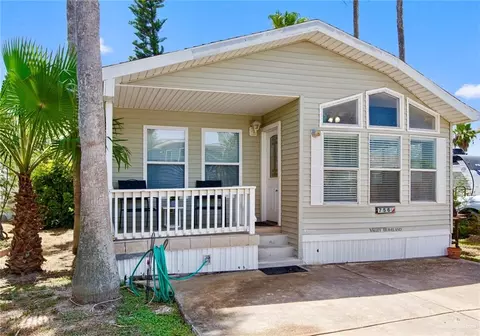 756 E Clam Cir, Port Isabel, TX 78578