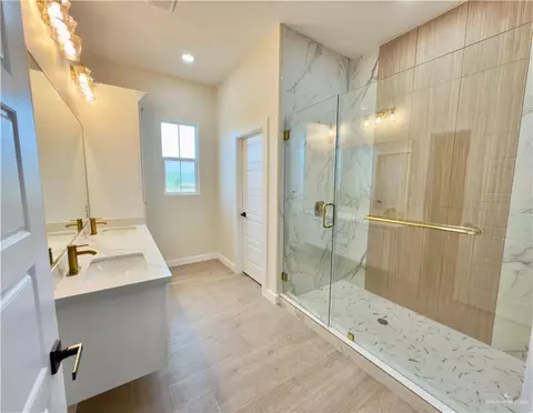 Bath - 8408 G M Dr, Elsa, TX 78543 photo 1 of 5