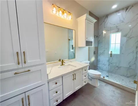 Bath - 8408 G M Dr, Elsa, TX 78543 photo 4 of 5