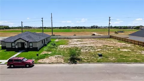 1012 W Cloud 9 Ln, Edinburg, TX 78541