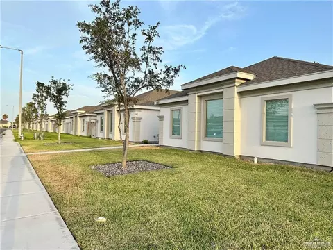 1201 Shavano Dr, Edinburg, TX 78541