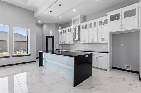 Kitchen - 3104 E Sabinal Ave, Hidalgo, TX 78557 photo 1 of 2