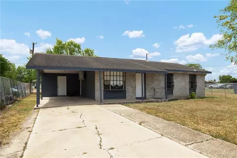 705 E 9th St, Mercedes, TX 78570