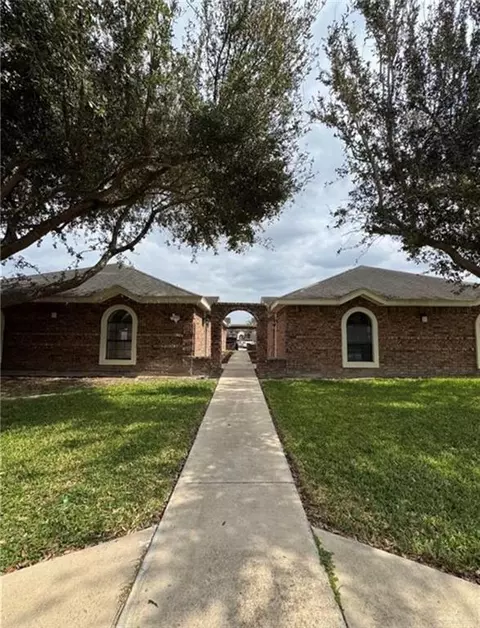 2020 N Aruba Dr, Edinburg, TX 78541