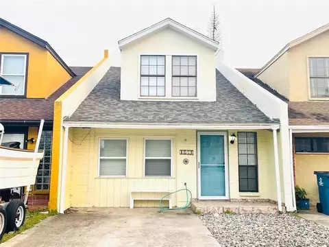 117 E Mezquite St # B, South Padre Island, TX 78597