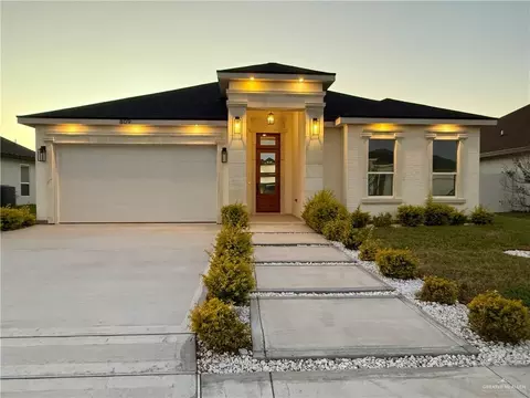 809 N Trinity St N, Edinburg, TX 78541