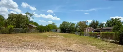 706 E Agostadero St, Weslaco, TX 78596