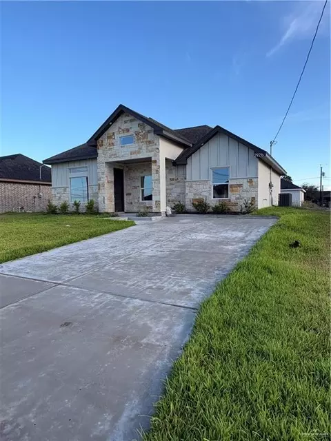 2926 Rio Red Circle Rd, Edinburg, TX 78541