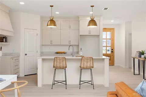 Kitchen - 10201 Espada Dr, Edinburg, TX 78541 photo 1 of 3