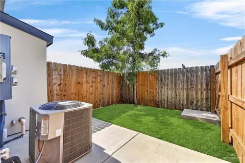 Exterior - 627 E Danielle Ave, Pharr, TX 78577 photo 4 of 4
