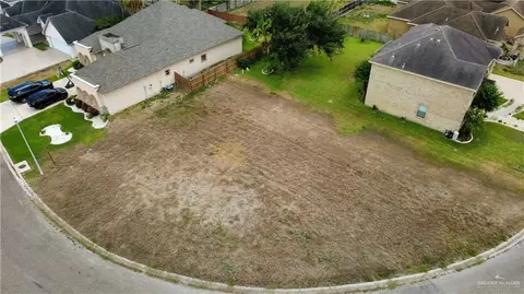 2401 Rhett Dr, Pharr, TX 78577 photo 2