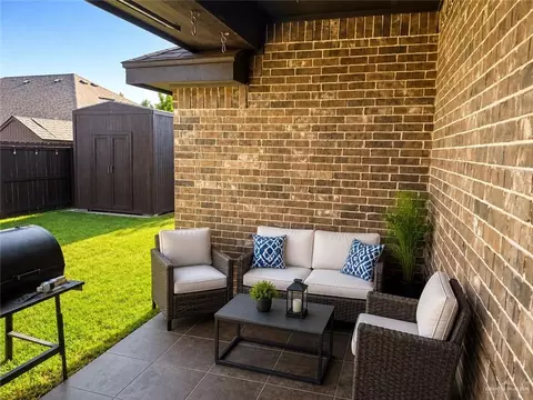 Exterior - 616 E Seminole Ave, Pharr, TX 78577 photo 3 of 3