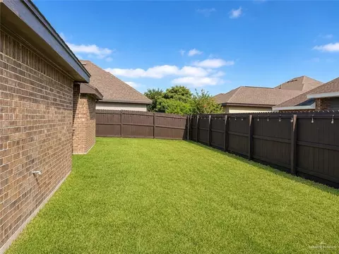 Exterior - 616 E Seminole Ave, Pharr, TX 78577 photo 2 of 3