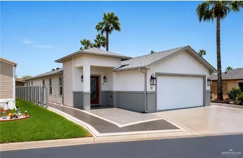 29 Laguna Ln, Brownsville, TX 78526