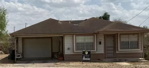 1507 W Guerra Ave W, Roma, TX 78584