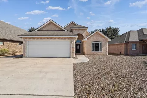 3411 Clubhouse Dr, Edinburg, TX 78542