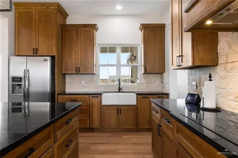 Kitchen - 23588 Beefmaster Rd, Alamo, TX 78538 photo 1 of 3