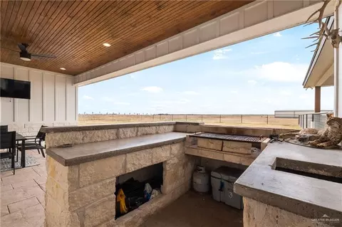 Exterior - 23588 Beefmaster Rd, Alamo, TX 78538 photo 3 of 3