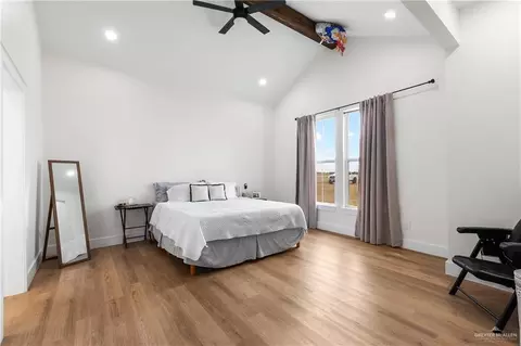 Bedroom - 23588 Beefmaster Rd, Alamo, TX 78538 photo 3 of 4