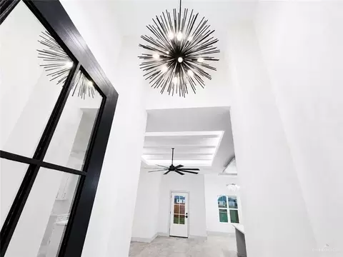 Entry Way - 3003 E Sabinal Ave, Hidalgo, TX 78557 photo 1 of 3