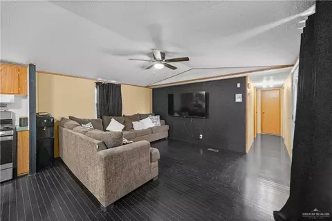 400 Bronte Ave, Pharr, TX 78577 photo 4