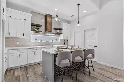 Kitchen - 446 Sandy Dr, Donna, TX 78596 photo 2 of 4