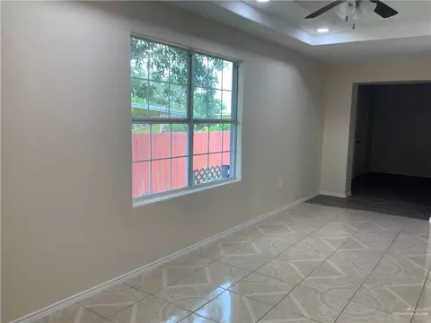 Living - 1305 Wayne St, Pharr, TX 78577 photo 1 of 10