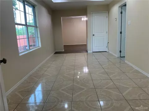 Living - 1305 Wayne St, Pharr, TX 78577 photo 3 of 10