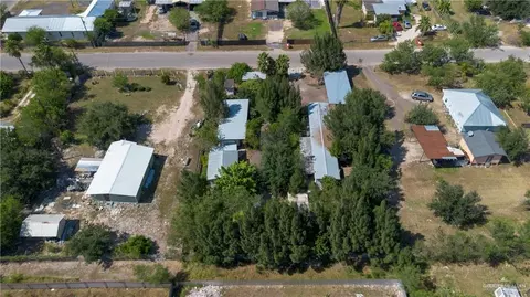 423 Liam St, Donna, TX 78537 photo 3