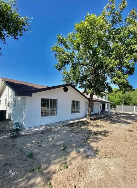 310 Chayo St, Sullivan City, TX 78595